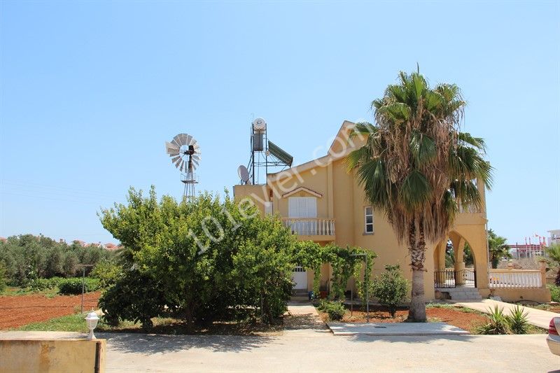 Villa For Sale in Bahçeler, Iskele