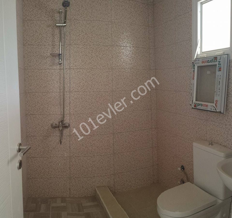 Flat To Rent in Karaoğlanoğlu, Kyrenia