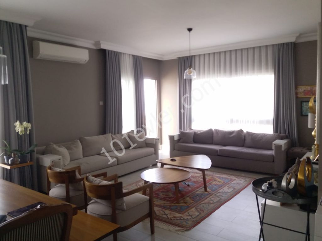 Flat For Sale in Girne Merkez, Kyrenia