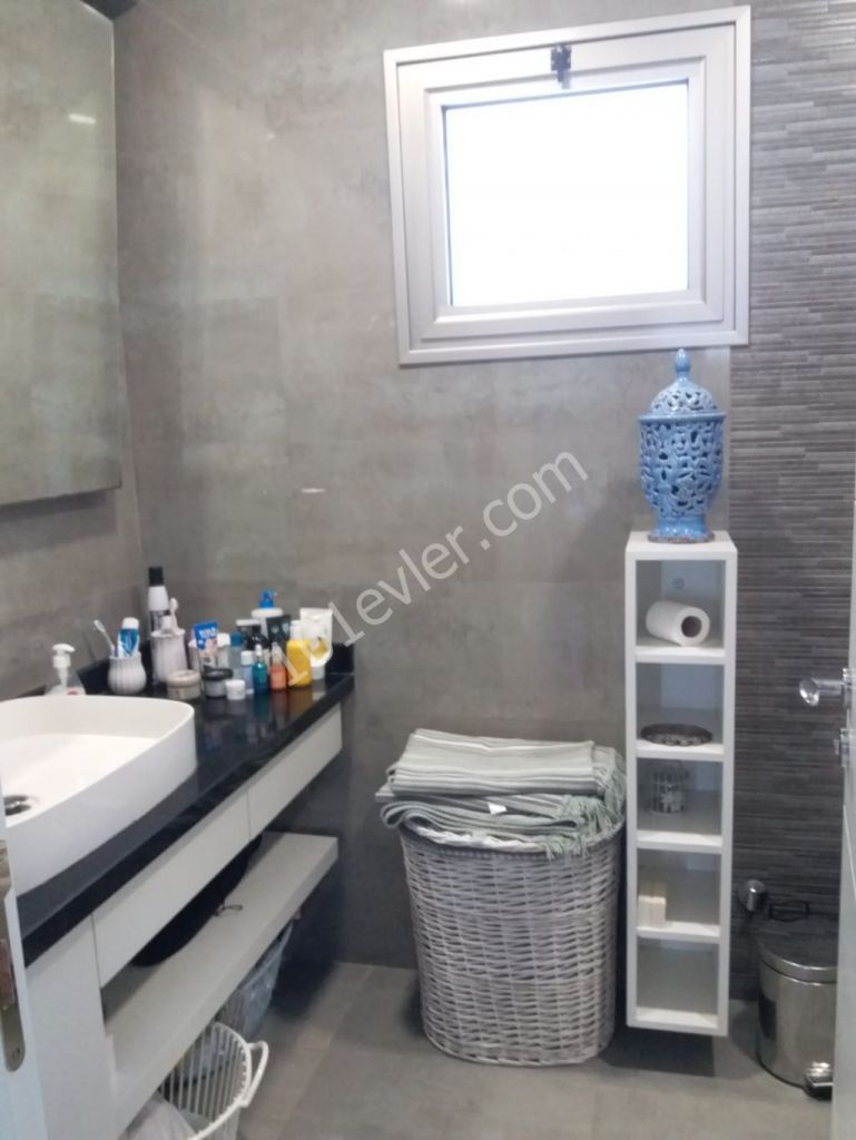 Flat For Sale in Girne Merkez, Kyrenia