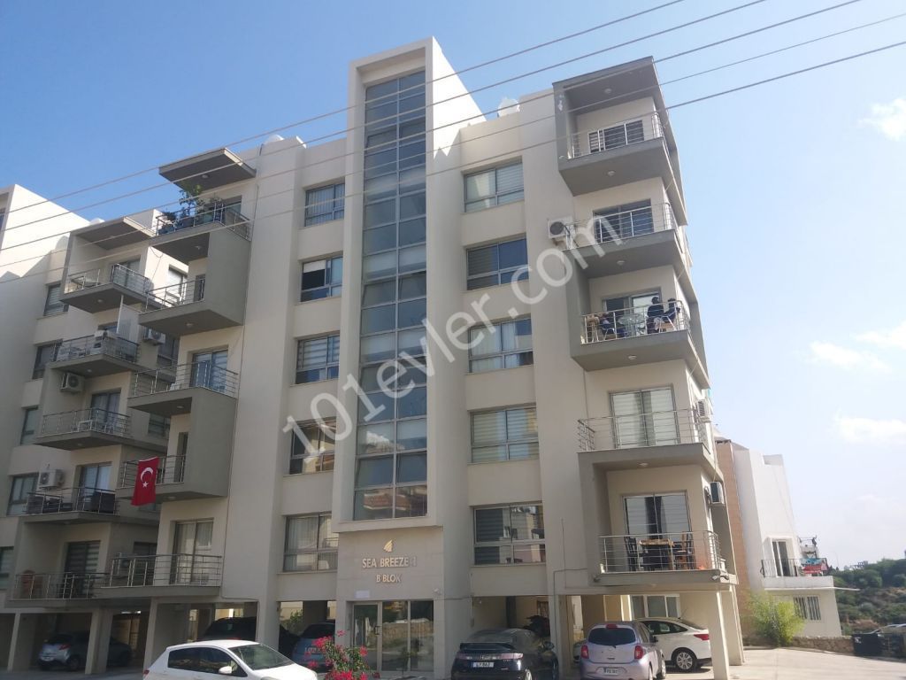 Girne merkez'de harika deniz manzaralı , 140 m2 / 3+1 Satılık lüks daire