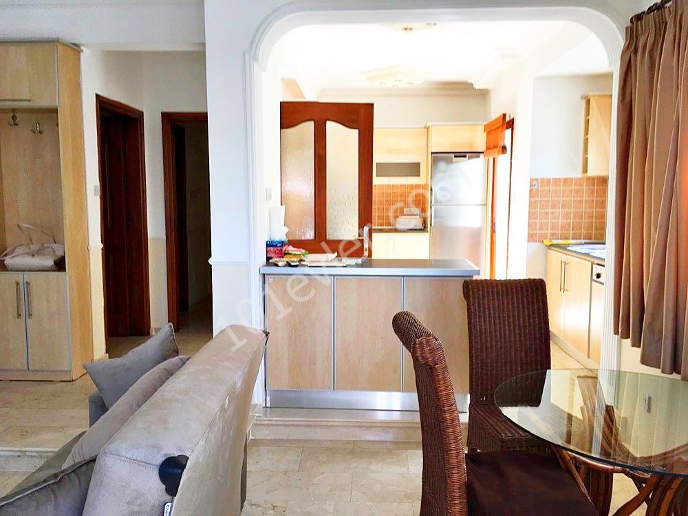 Girne merkez'de KELEPİR FİYATA SATILIK 3+1 DAİRE