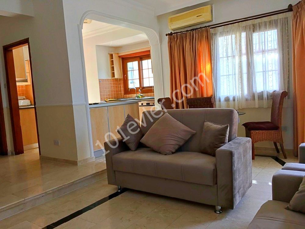 Girne merkez'de KELEPİR FİYATA SATILIK 3+1 DAİRE