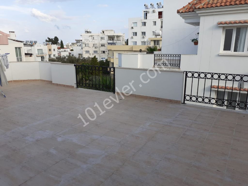 Penthouse Kaufen in Girne Merkez, Kyrenia