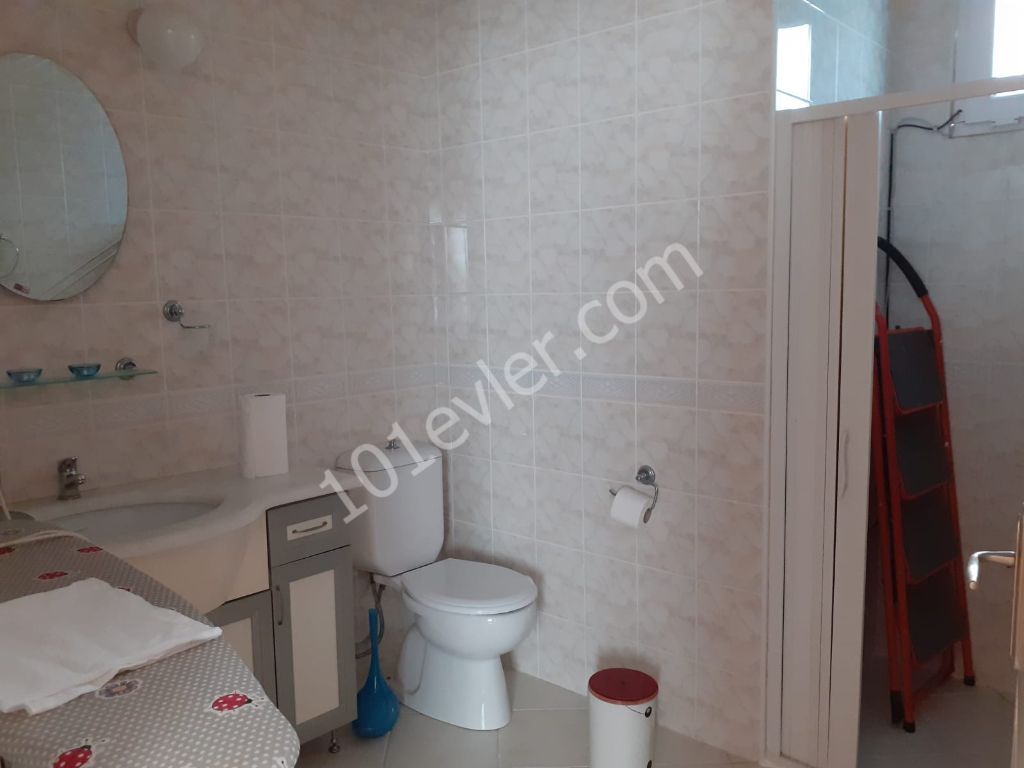 It is centrally located in Kyrenia central, very close to the main street and all shopping malls - 4+1 / 260 penthouse for sale with an area of m2 ** 