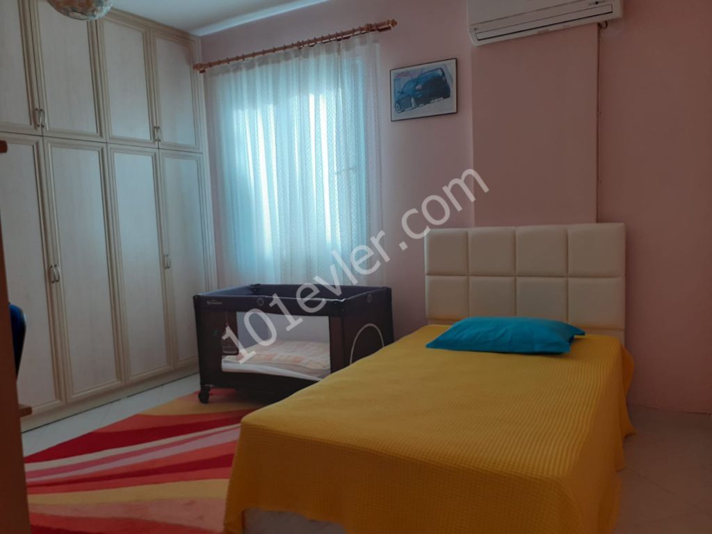 It is centrally located in Kyrenia central, very close to the main street and all shopping malls - 4+1 / 260 penthouse for sale with an area of m2 ** 