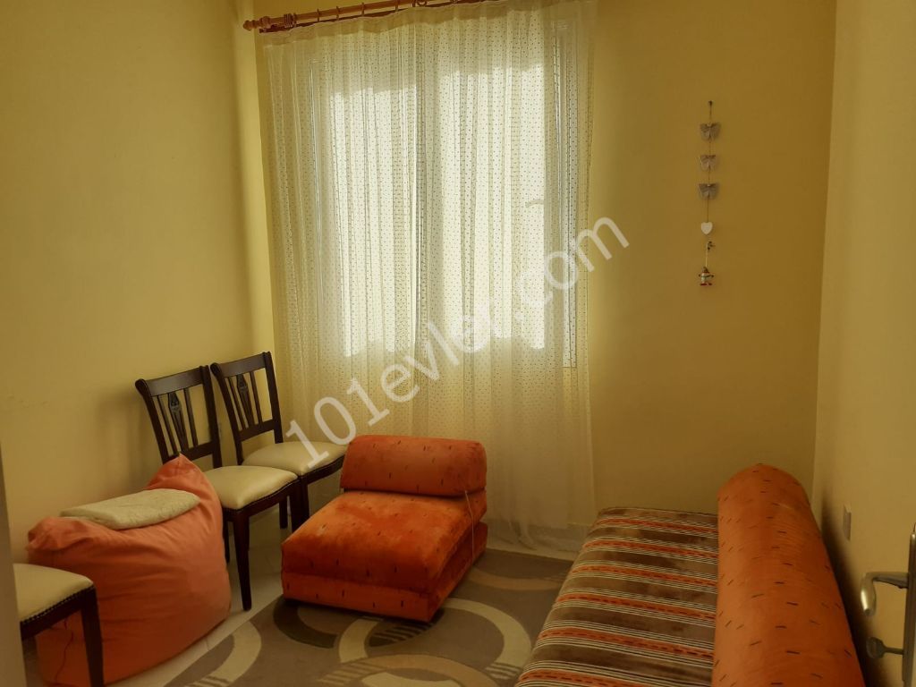 It is centrally located in Kyrenia central, very close to the main street and all shopping malls - 4+1 / 260 penthouse for sale with an area of m2 ** 