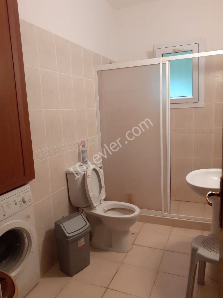 2 + 1 apartments for sale with all their belongings on a well-maintained site with a pool in Edremit.. ** 