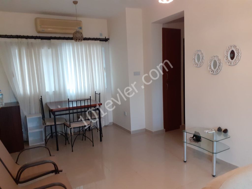 2 + 1 apartments for sale with all their belongings on a well-maintained site with a pool in Edremit.. ** 