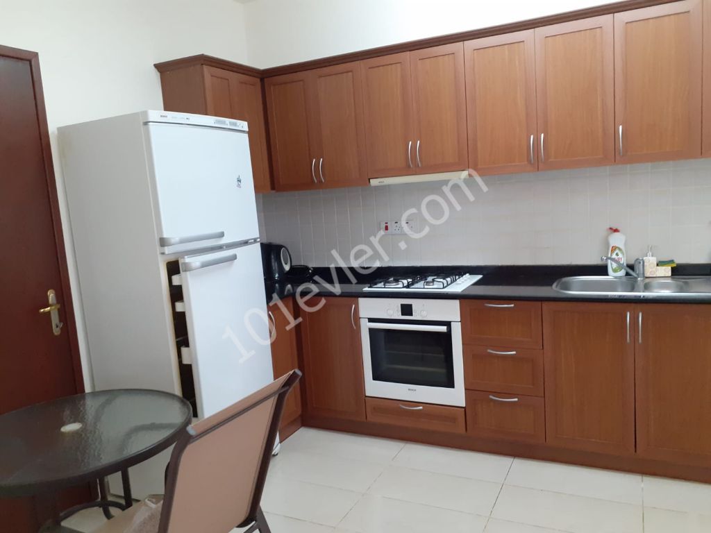 2 + 1 apartments for sale with all their belongings on a well-maintained site with a pool in Edremit.. ** 