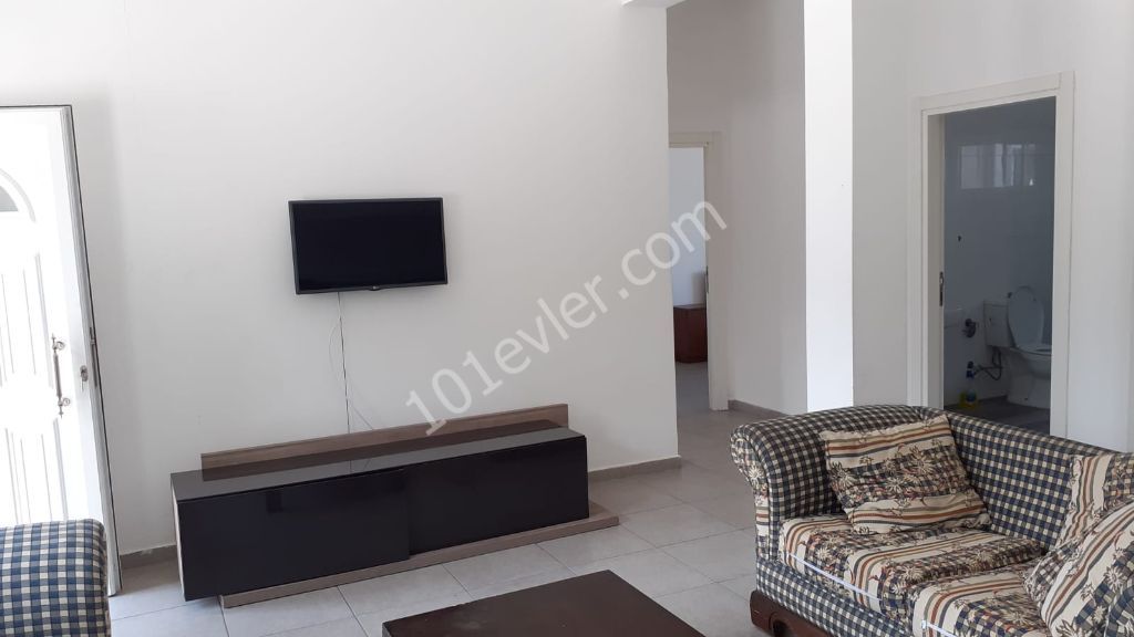 Flat To Rent in Karaoğlanoğlu, Kyrenia