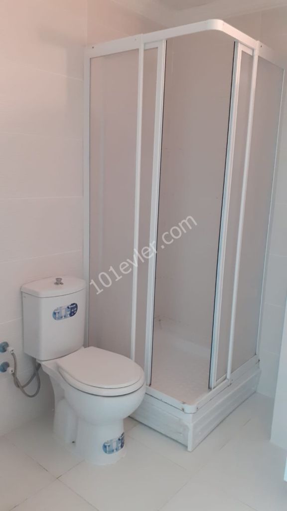 Flat To Rent in Karaoğlanoğlu, Kyrenia