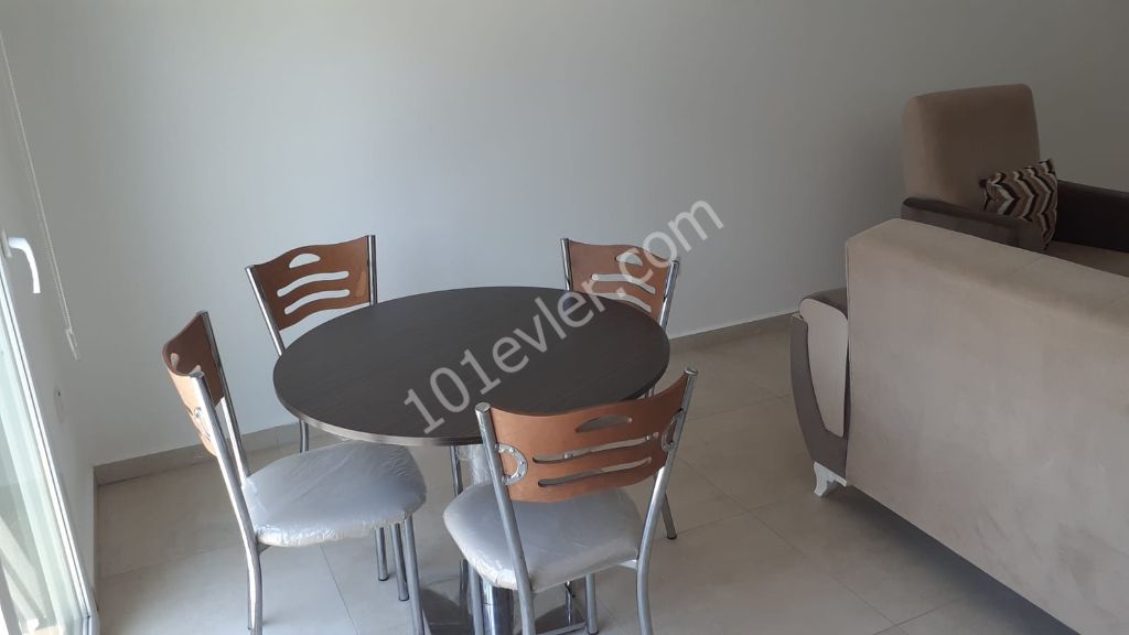 Flat To Rent in Karaoğlanoğlu, Kyrenia