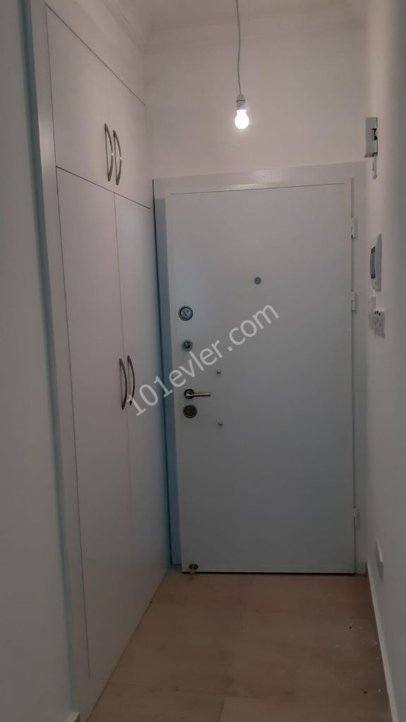 Flat To Rent in Karaoğlanoğlu, Kyrenia