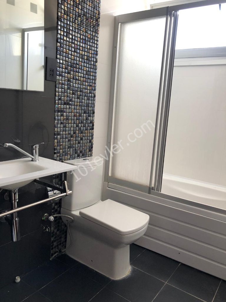 Penthouse For Sale in Doğanköy, Kyrenia