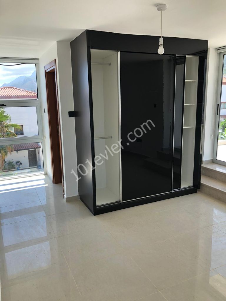 Penthouse For Sale in Doğanköy, Kyrenia