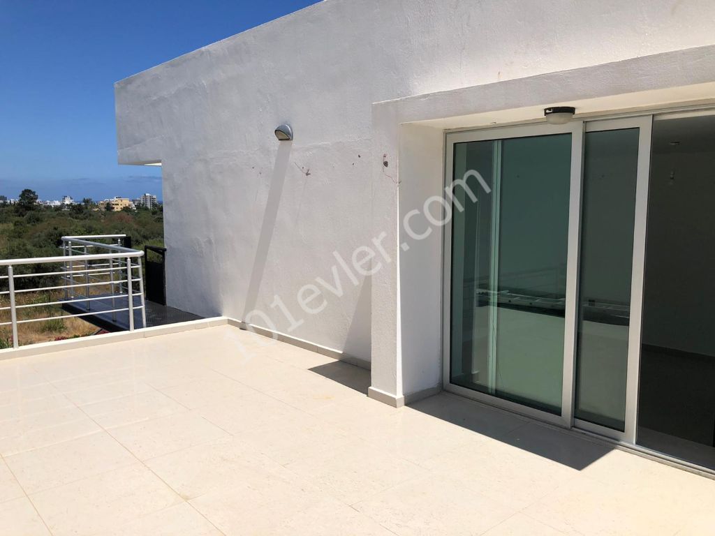 Penthouse For Sale in Doğanköy, Kyrenia