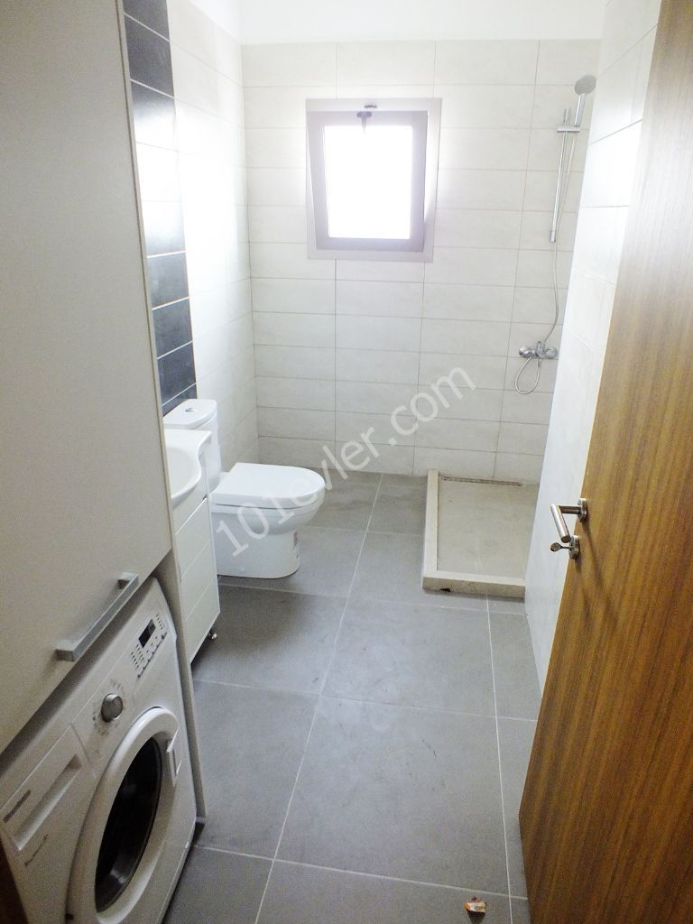 GİRNE MERKEZDE SATILIK        TÜRK KOÇANLI 2+1 DAİRE