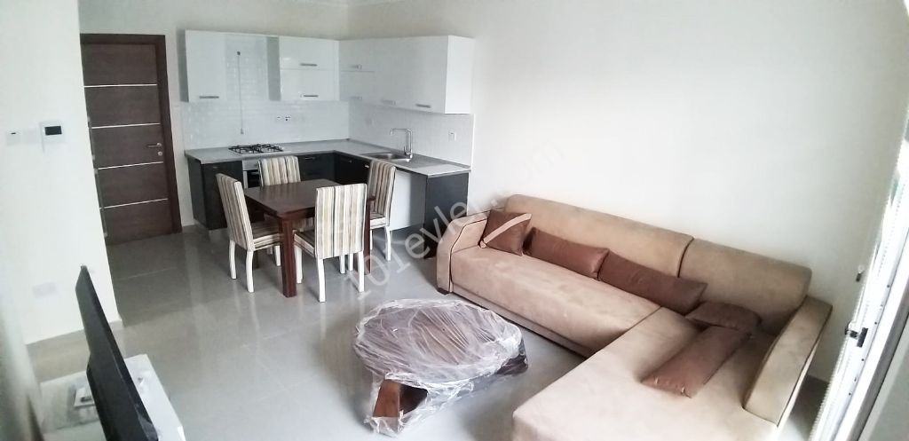 GİRNE MERKEZDE SATILIK        TÜRK KOÇANLI 2+1 DAİRE