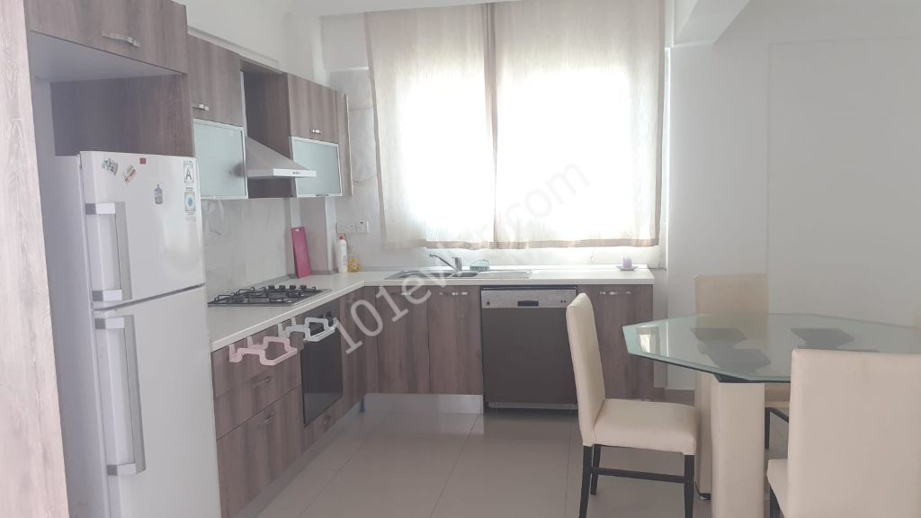 Flat To Rent in Aşağı Girne, Kyrenia