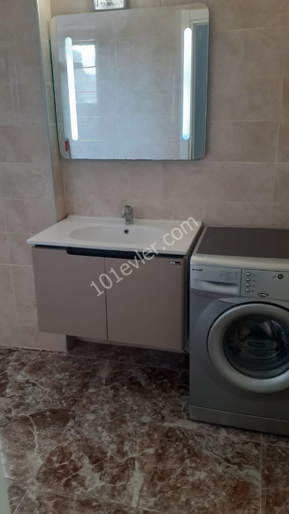 Girne merkez'de pia bella hotel bölgesinde eşyalı kiralık 3+1 daire