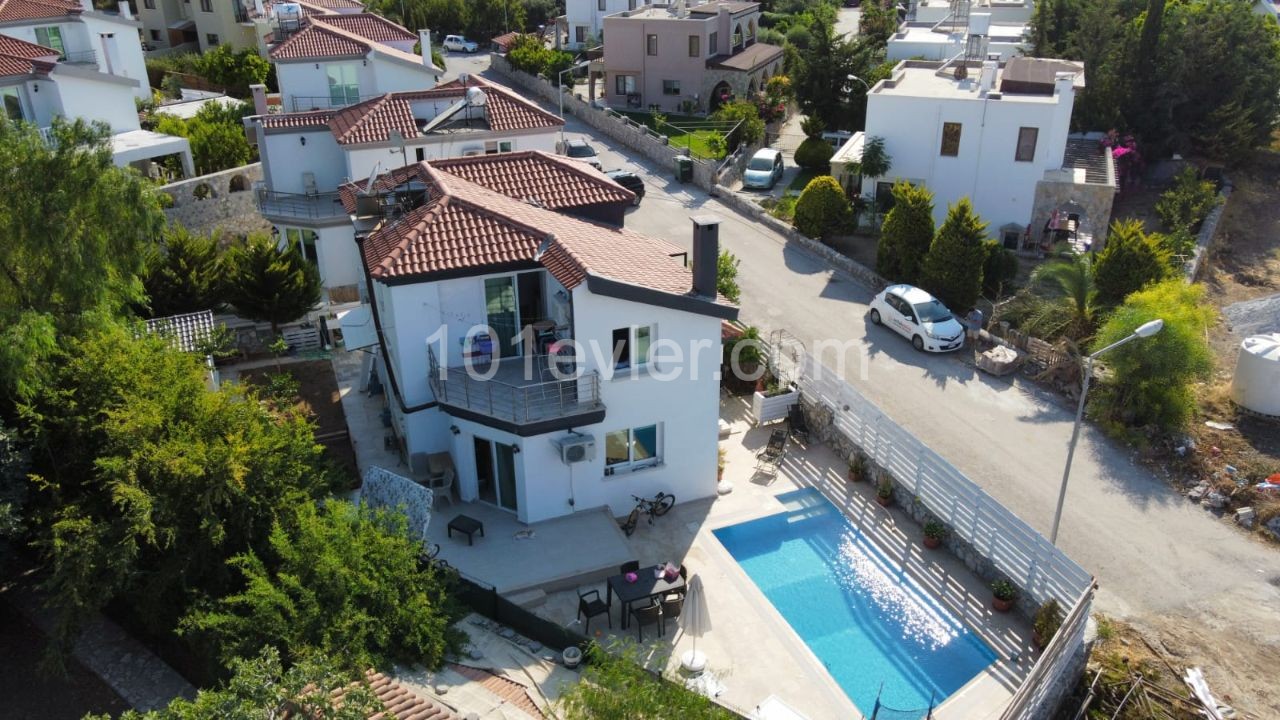 Villa For Sale in Alsancak, Kyrenia