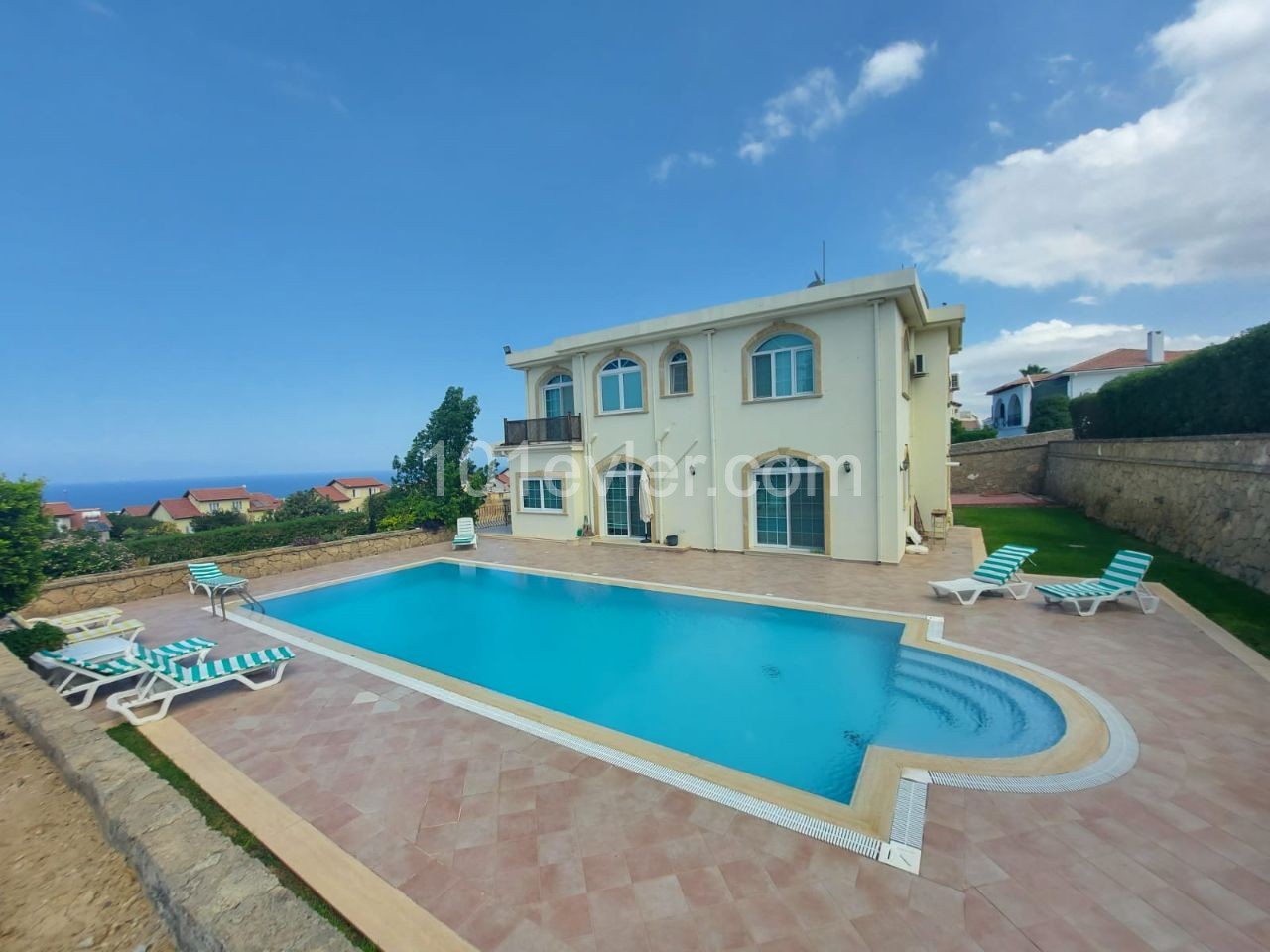 420 m2 Luxury Villa for Sale with Magnificent Mountain and Sea Views on Close to 1.5 Acres of Land in Çatalköy.. ** 