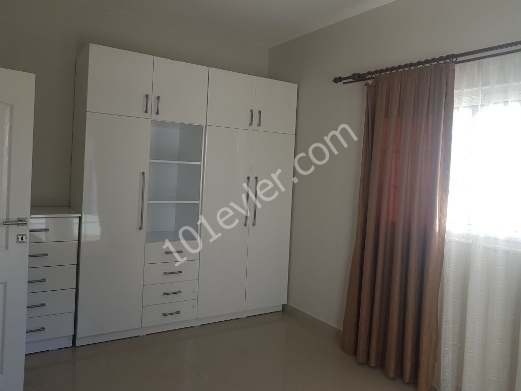 Mağusa DAÜ karşısı kiralık lüks 3+1 daire