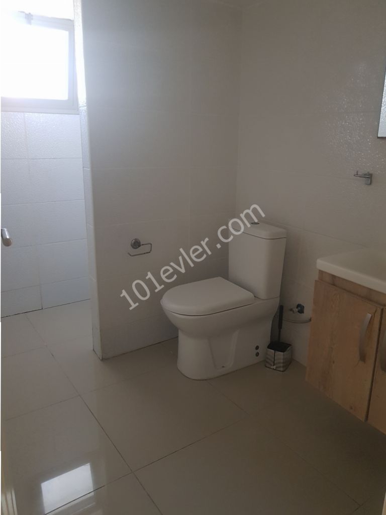 Mağusa DAÜ karşısı kiralık lüks 3+1 daire