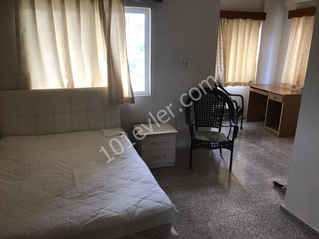 Mağusa merkezde kiralık 1+1 eşyalı daire