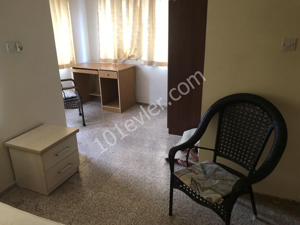 Mağusa merkezde kiralık 1+1 eşyalı daire