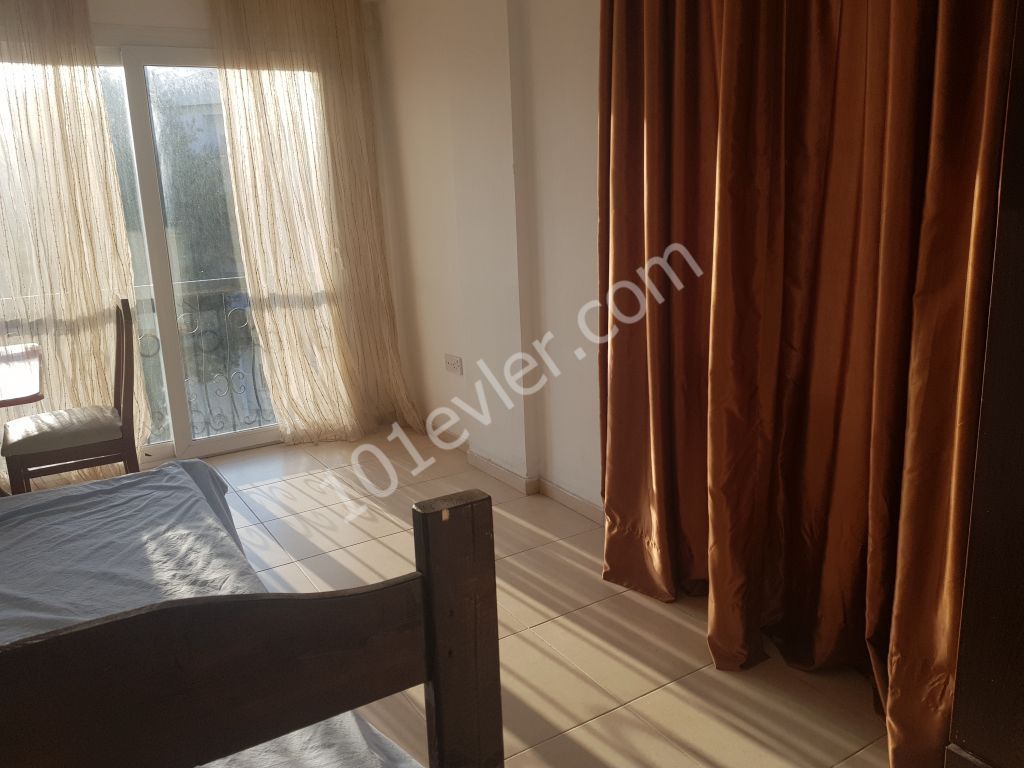 Mağusa merkezde kiralık eşyalı 2+1 daire