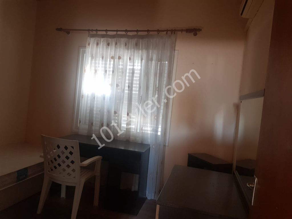 Semi Detached To Rent in Sakarya, Famagusta