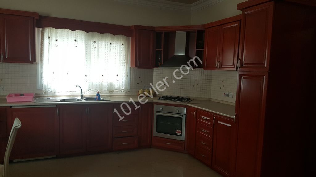 Mağusa gülseren bölgesinde 2+1 kiralık daire