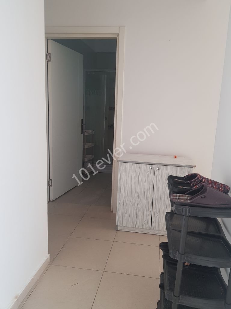 Mağusa karakolda kiralık 3+1 daire zemin kat