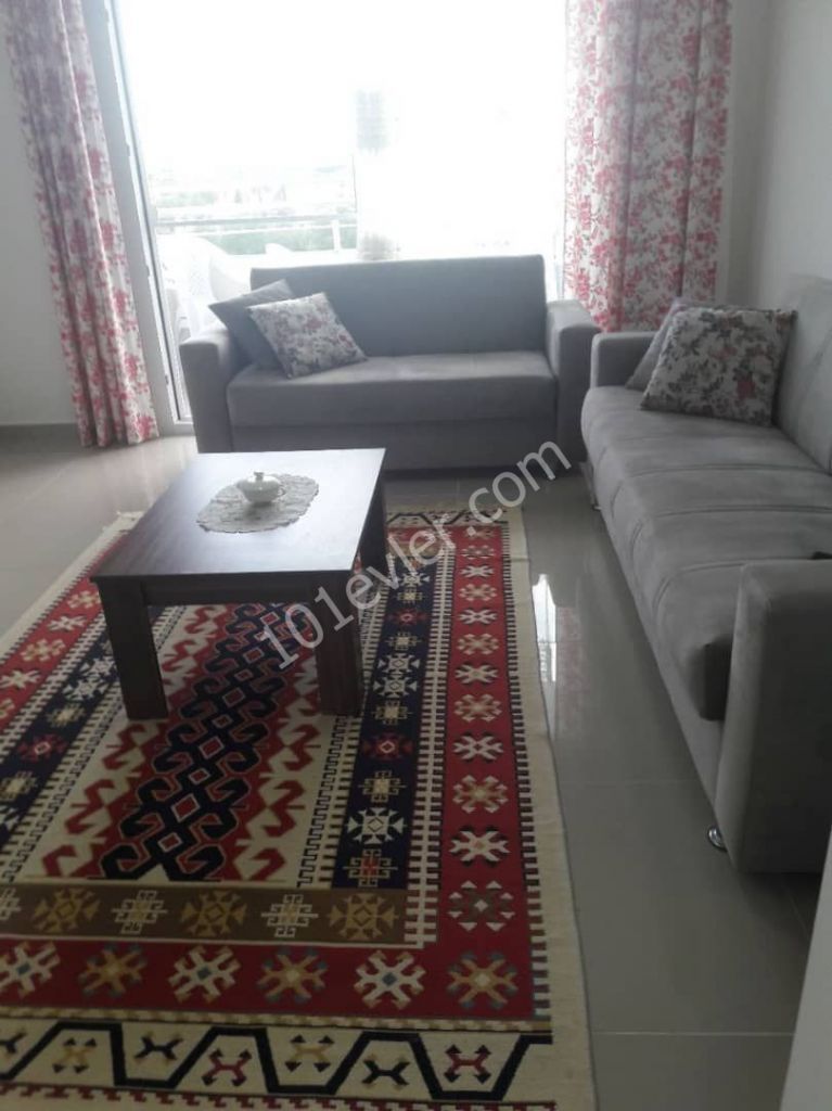 Yenibogazici 2+1 eşyalı daire