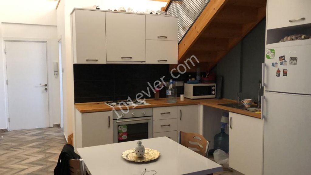 Mağusa merkezde kiralık lux 1+1penthause daire