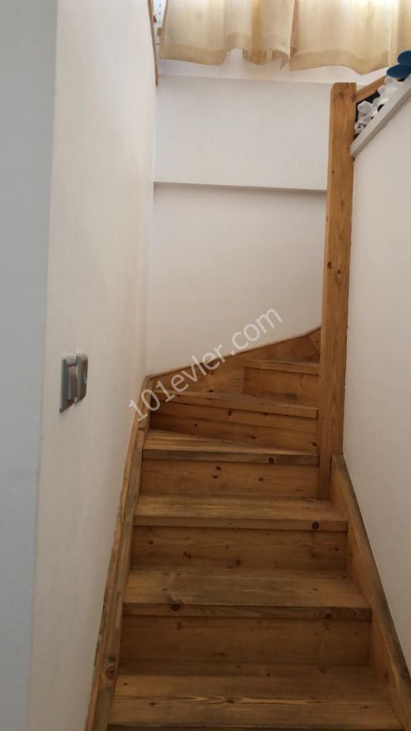 Mağusa merkezde satılık lüks 1+1 dubleks penthouse daire