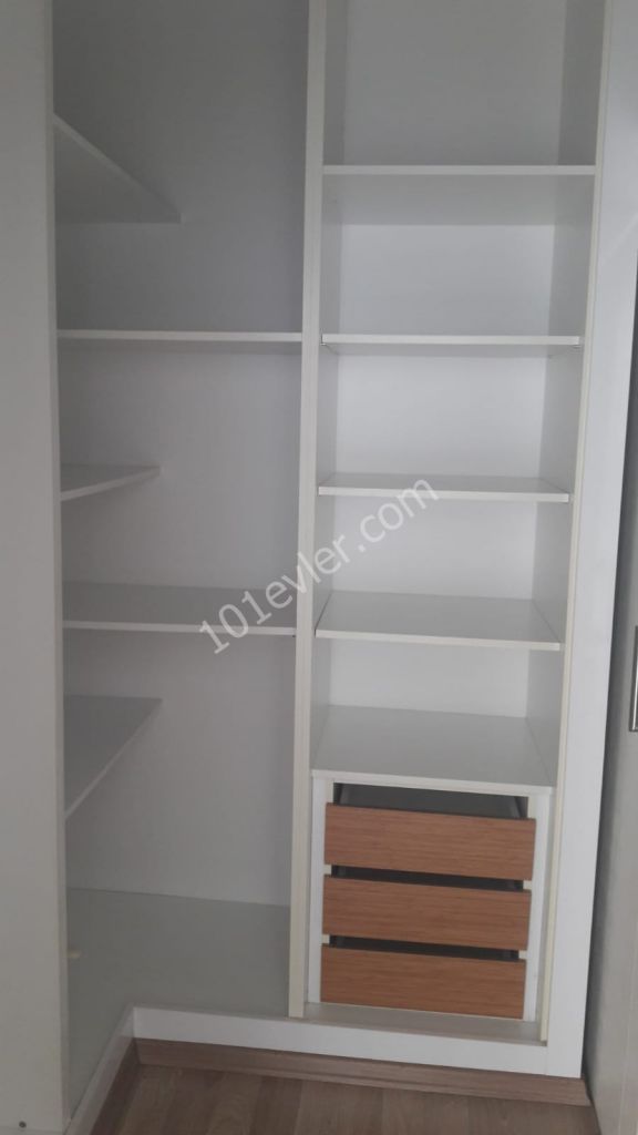 Mağusa gülseren de 3+1 eşyalı lux daire