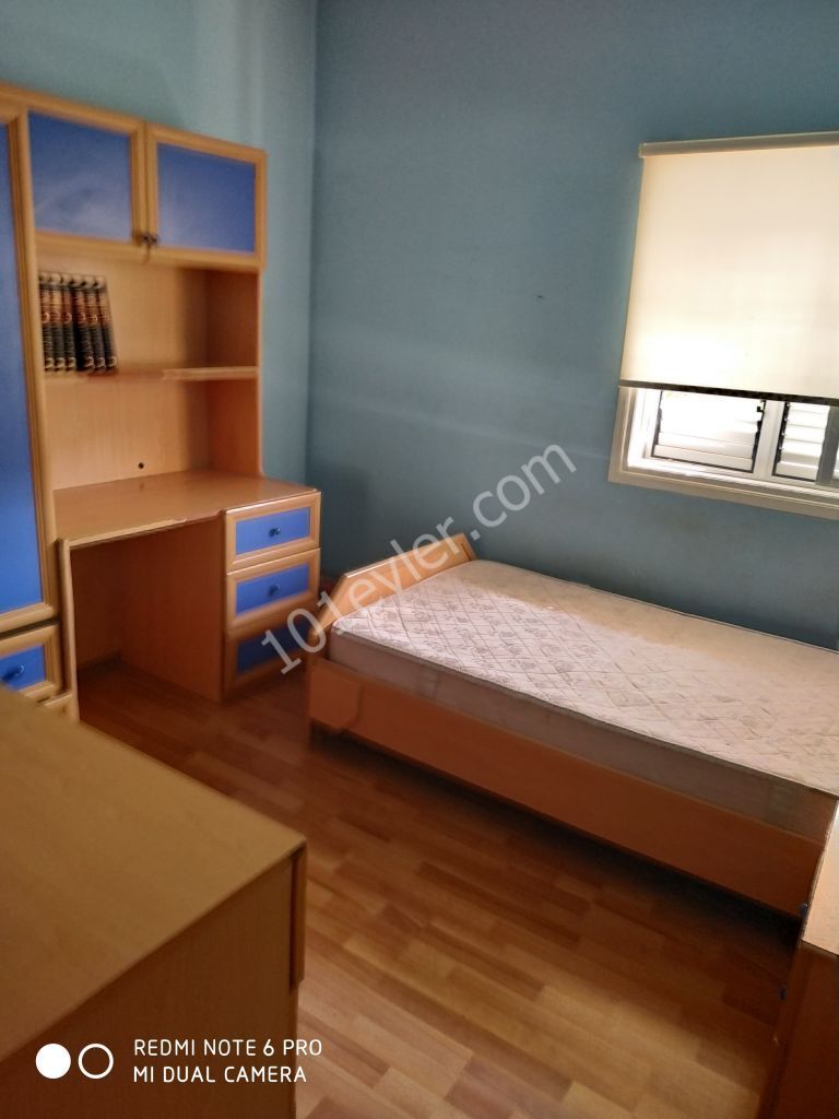 Mağusa karakol bölgesinde kiralık 3+1