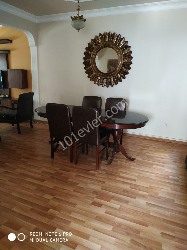 Mağusa karakol bölgesinde kiralık 3+1