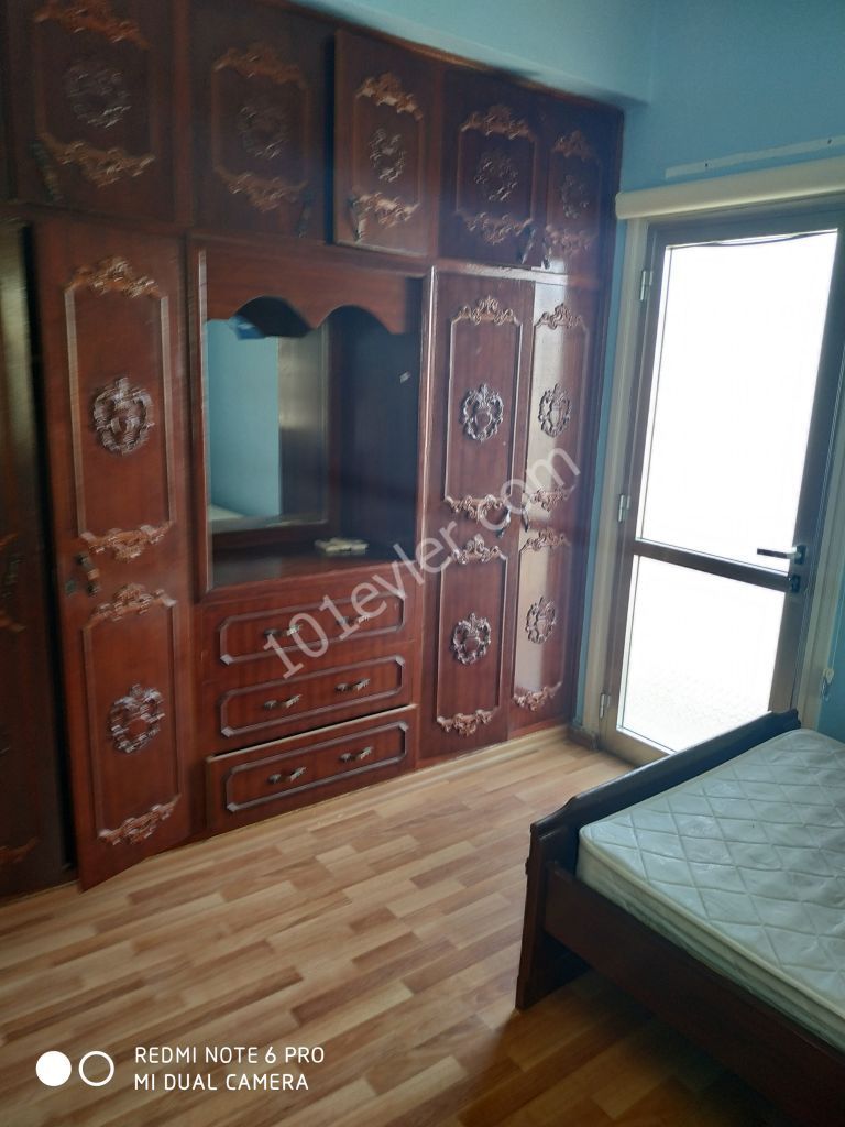 Mağusa karakol bölgesinde kiralık 3+1