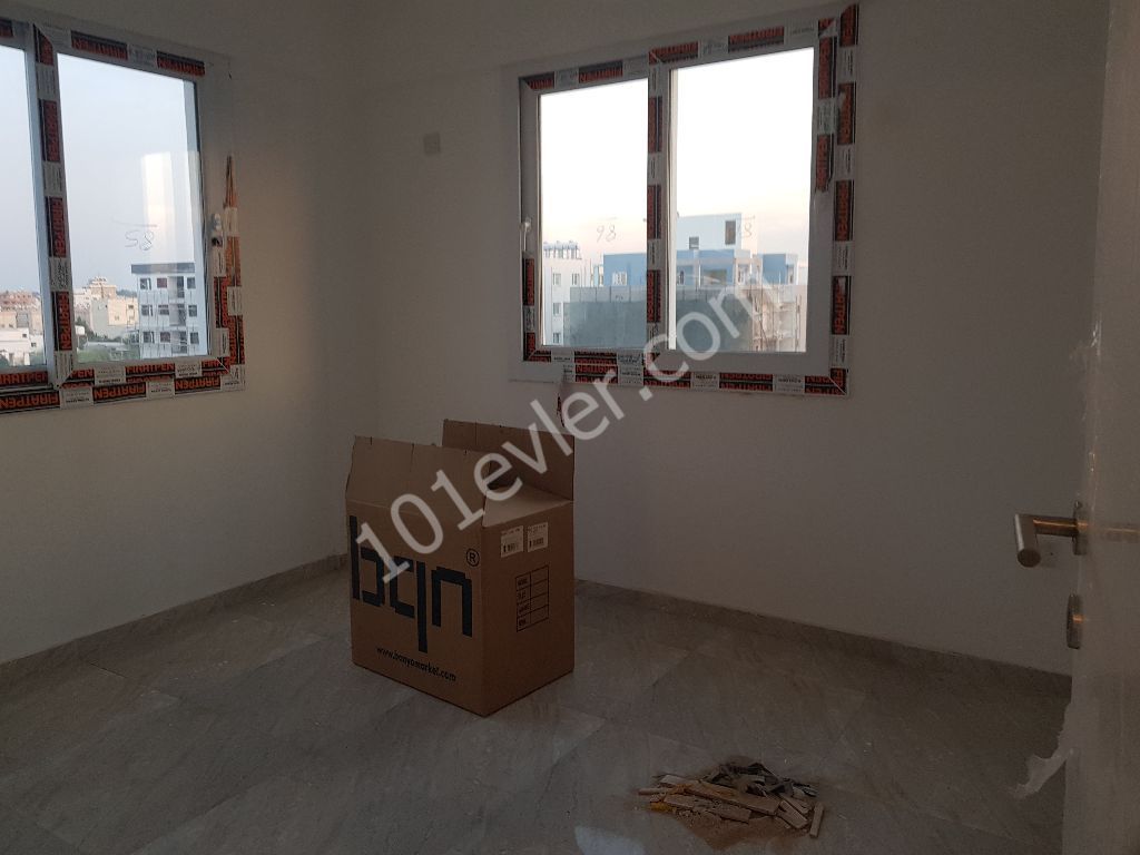 Magusa Çanakkale bölgesinde sıfır satılık penthouse