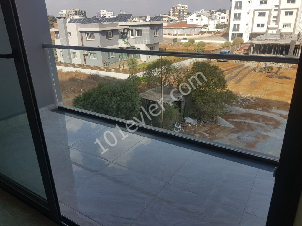 Mağusa Citymall bölgesinde 2+1 daire 100m2