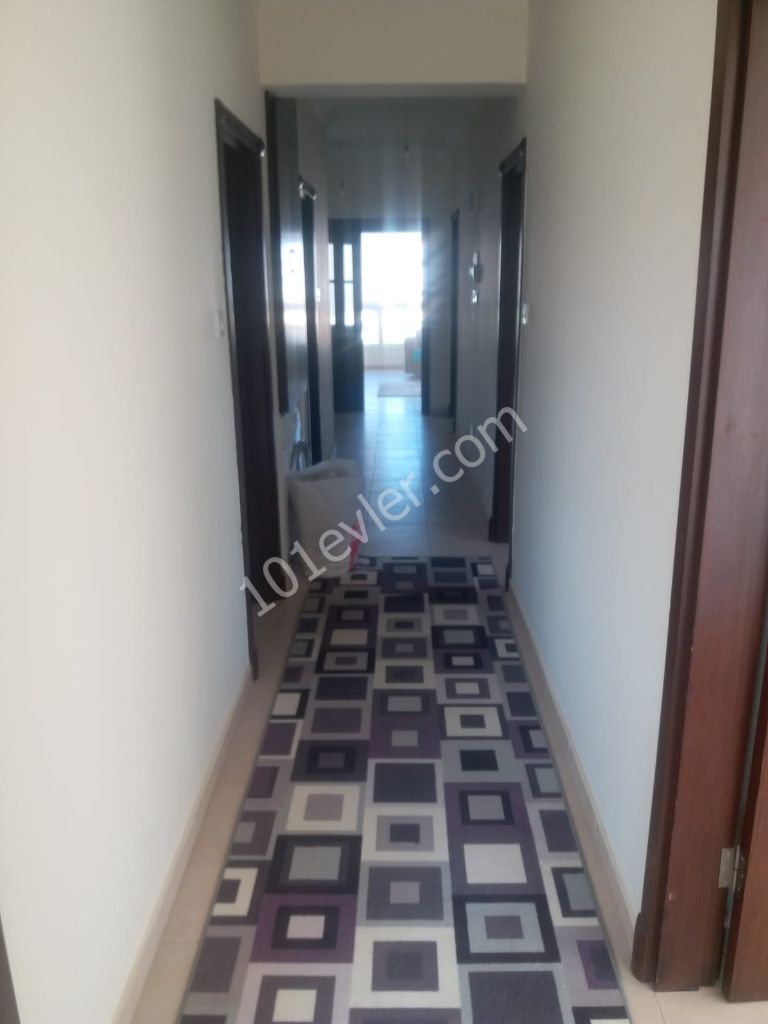 Mağusa merkezde 3+1 eşyalı daire