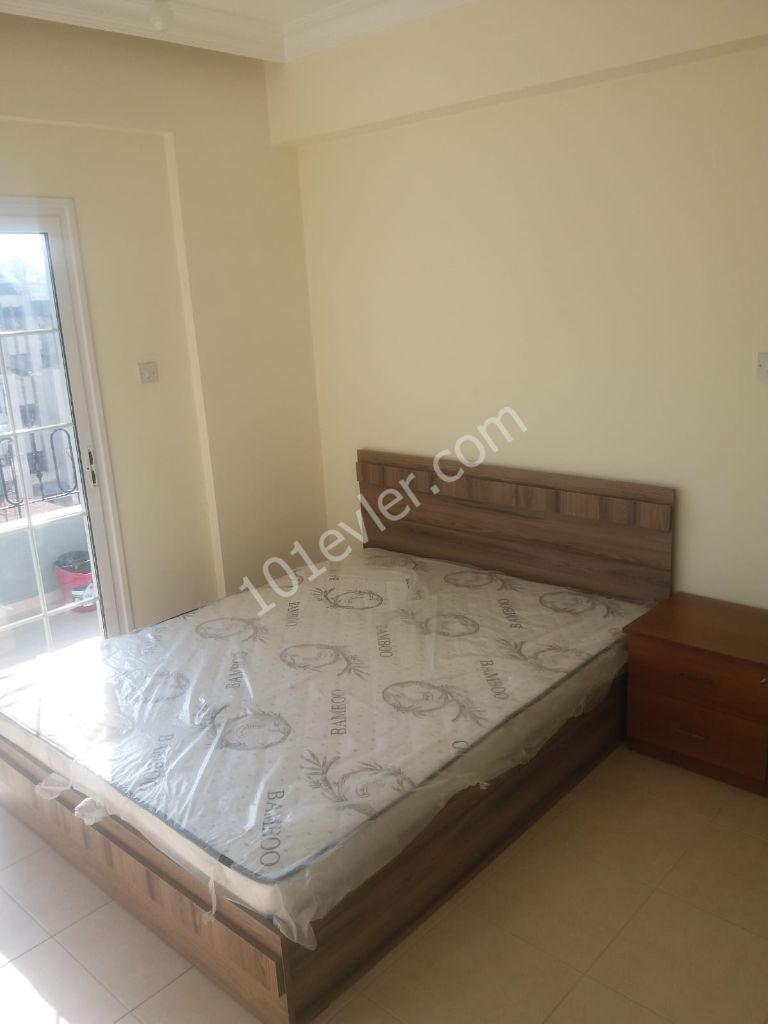 Mağusa merkezde 3+1 eşyalı daire