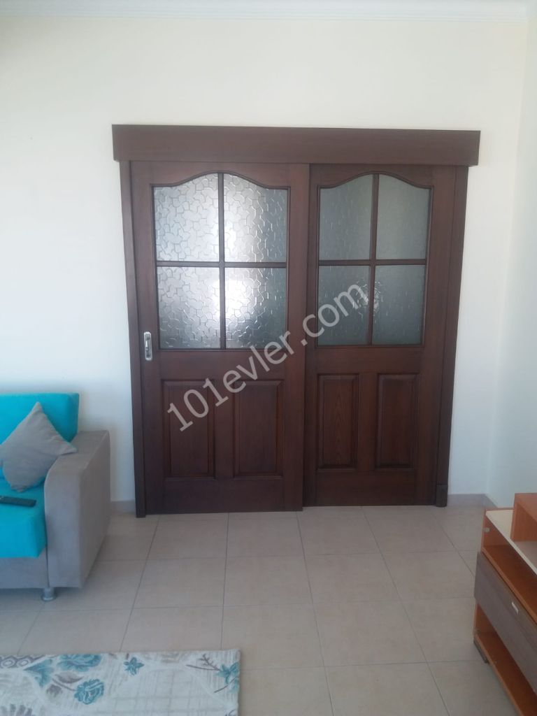 Mağusa merkezde 3+1 eşyalı daire