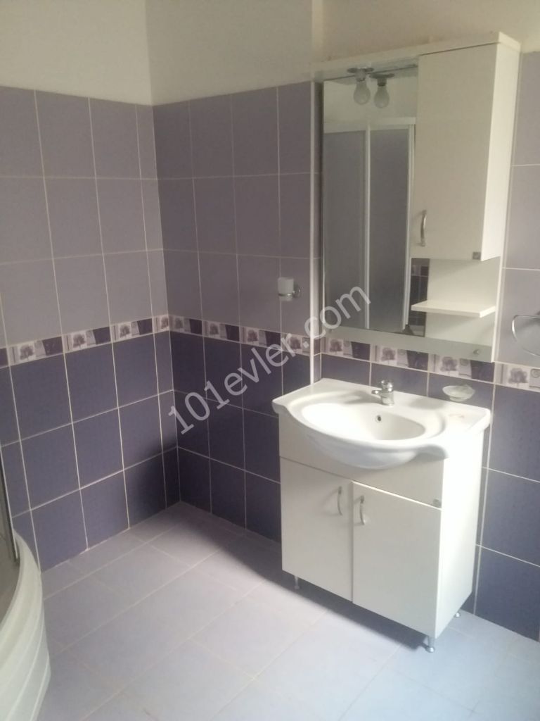 Mağusa merkezde 3+1 eşyalı daire