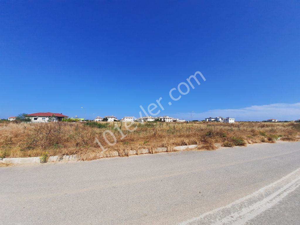 Residential Zoned Plot For Sale in Ötüken, Iskele