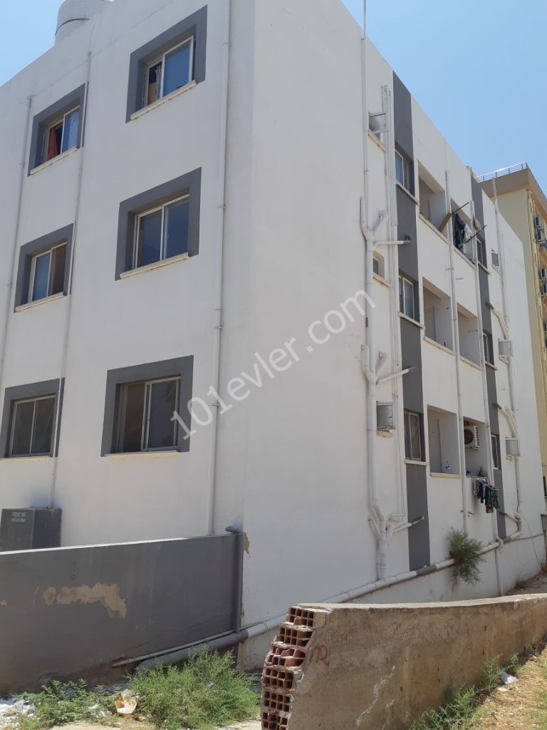 Magusada satılık   komple apartman